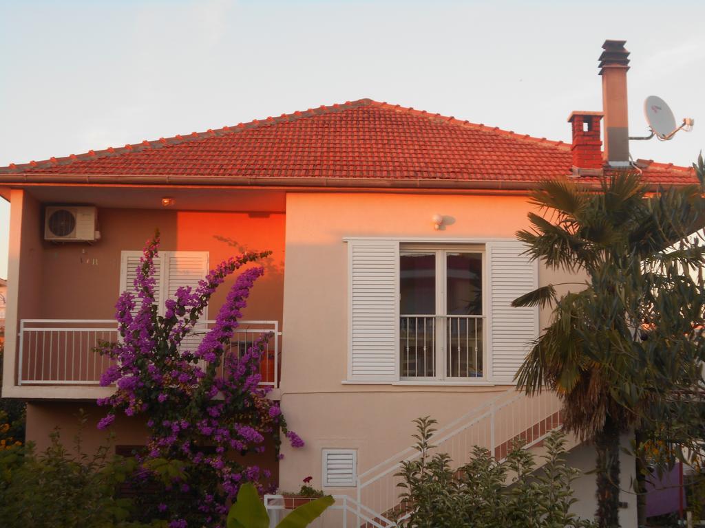 Apartments Jerkin Tribalj Exterior foto
