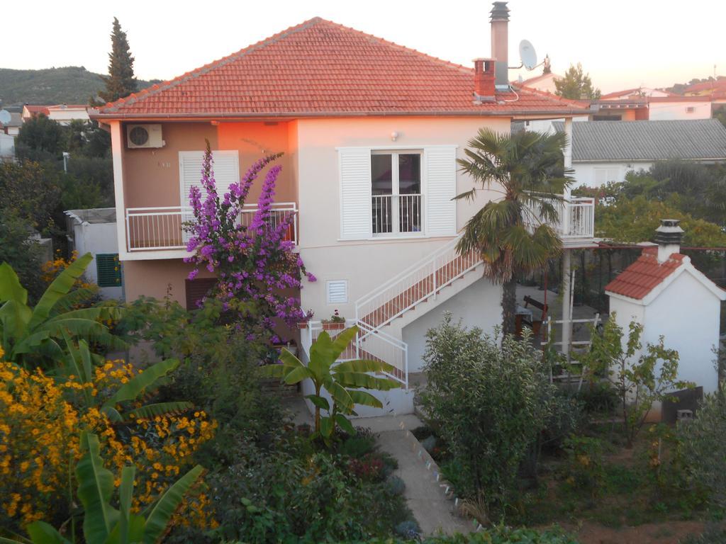 Apartments Jerkin Tribalj Exterior foto